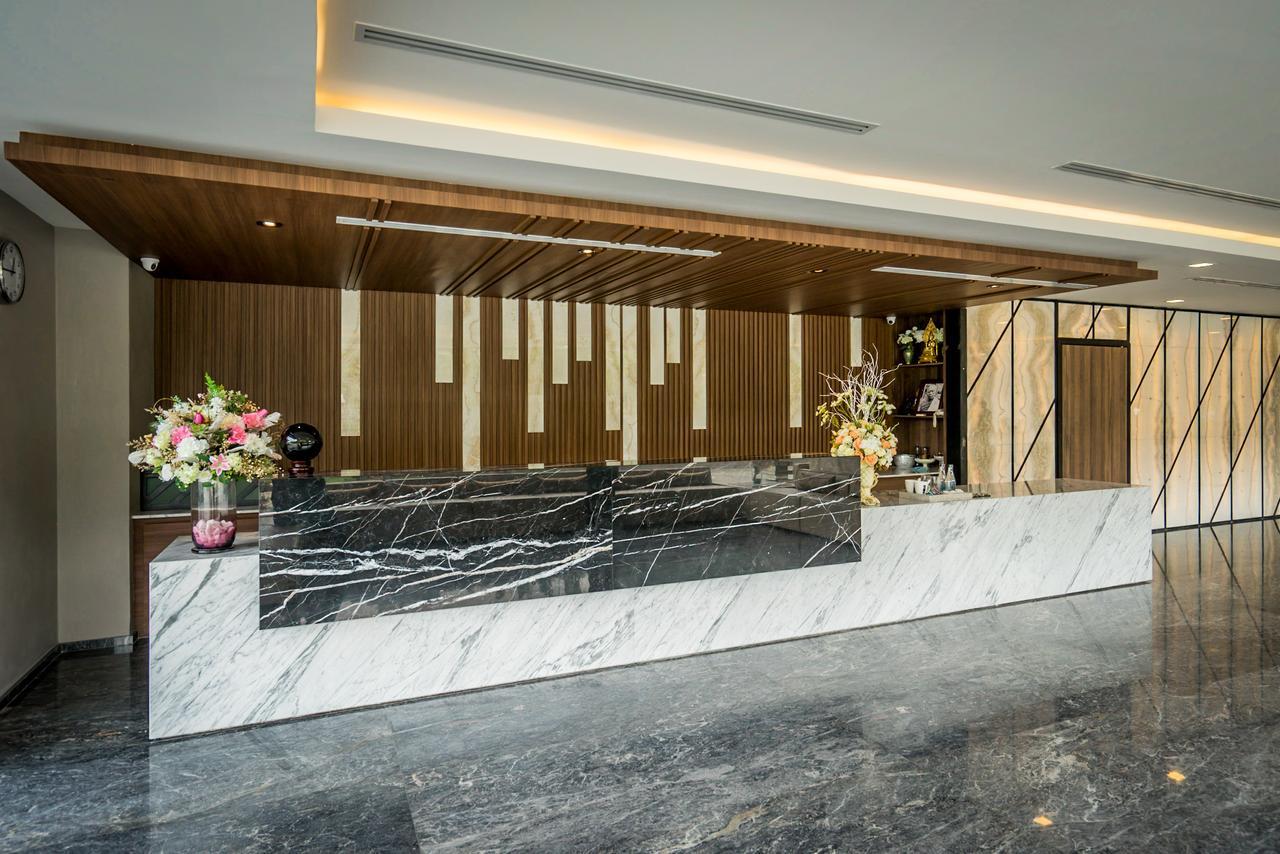 Onix Hotel Bangkok Exterior photo